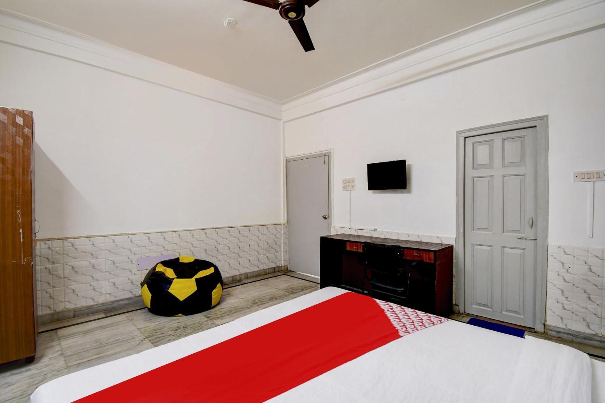 Super Oyo Hotel O Fantasy Stay Vibe Kalkata Exteriér fotografie